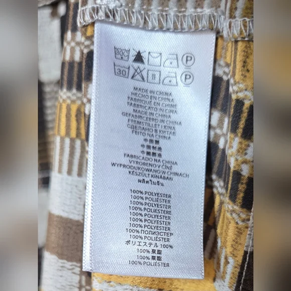 Michael Kors LS 1/2 Button Up Print Blouse EUC - Picture 6 of 7